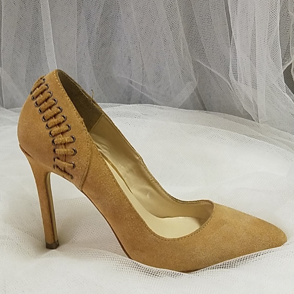 Heels - Picture 2 of 6